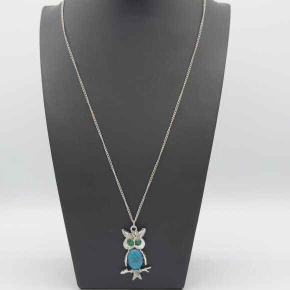 Vintage Owl Pendant Necklace Silver Chain Faux Turquoise & Green Gemstone Eyes - Picture 1 of 13